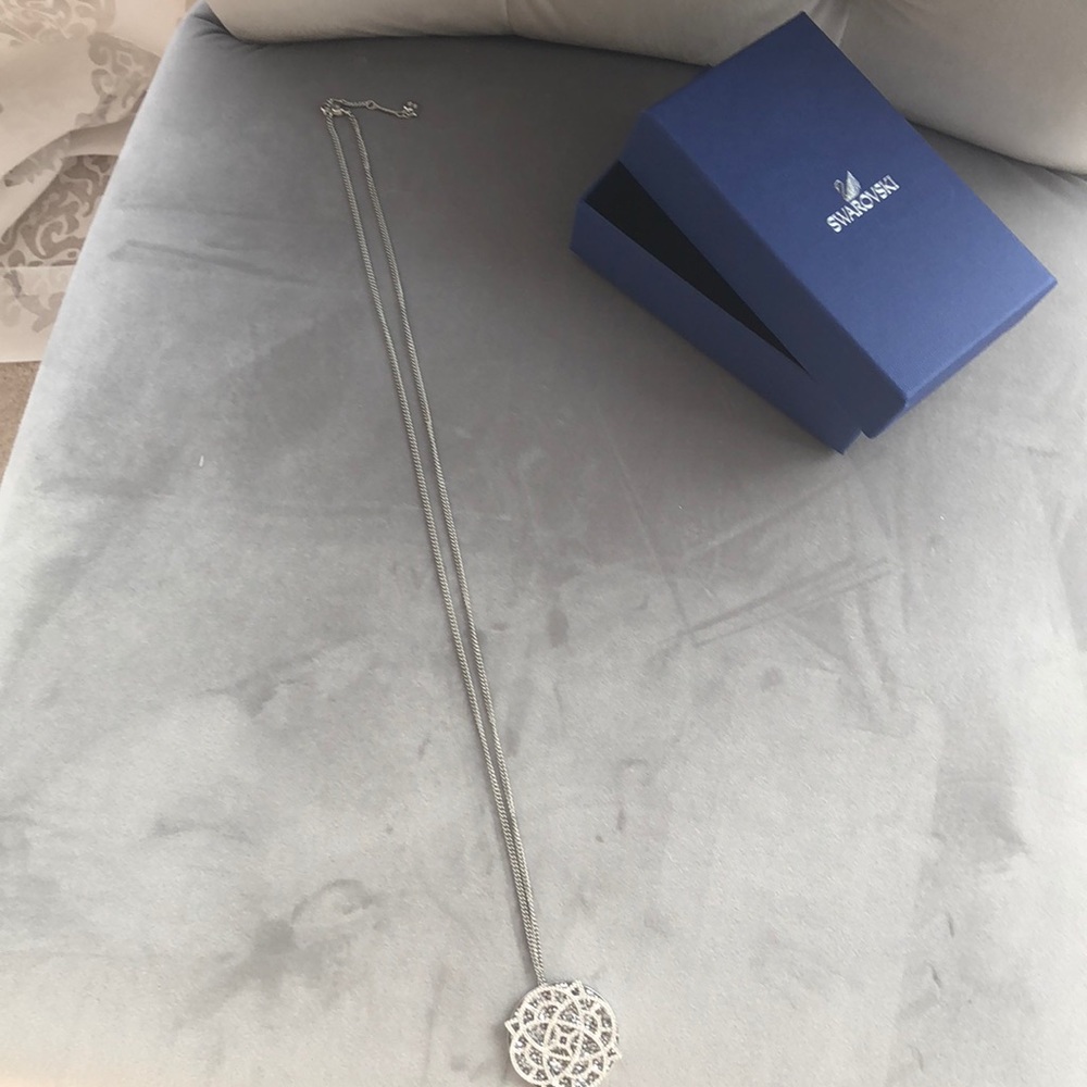 Beautiful Long necklace - Picture 4 of 5